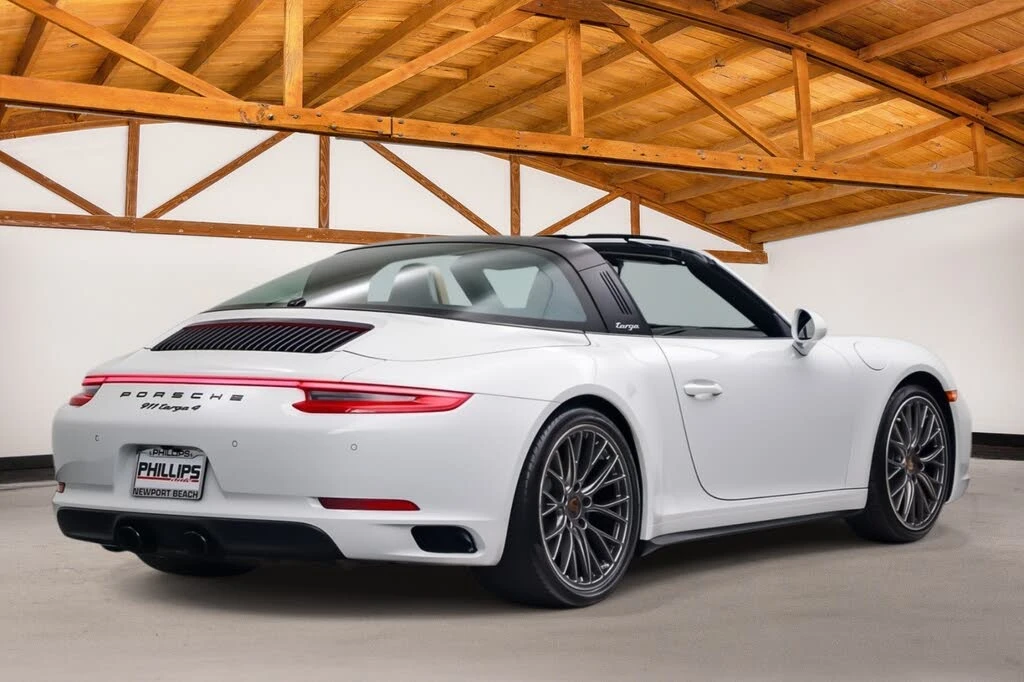2019 Porsche 991 Targa 4 & 4S - Image 7 of 31