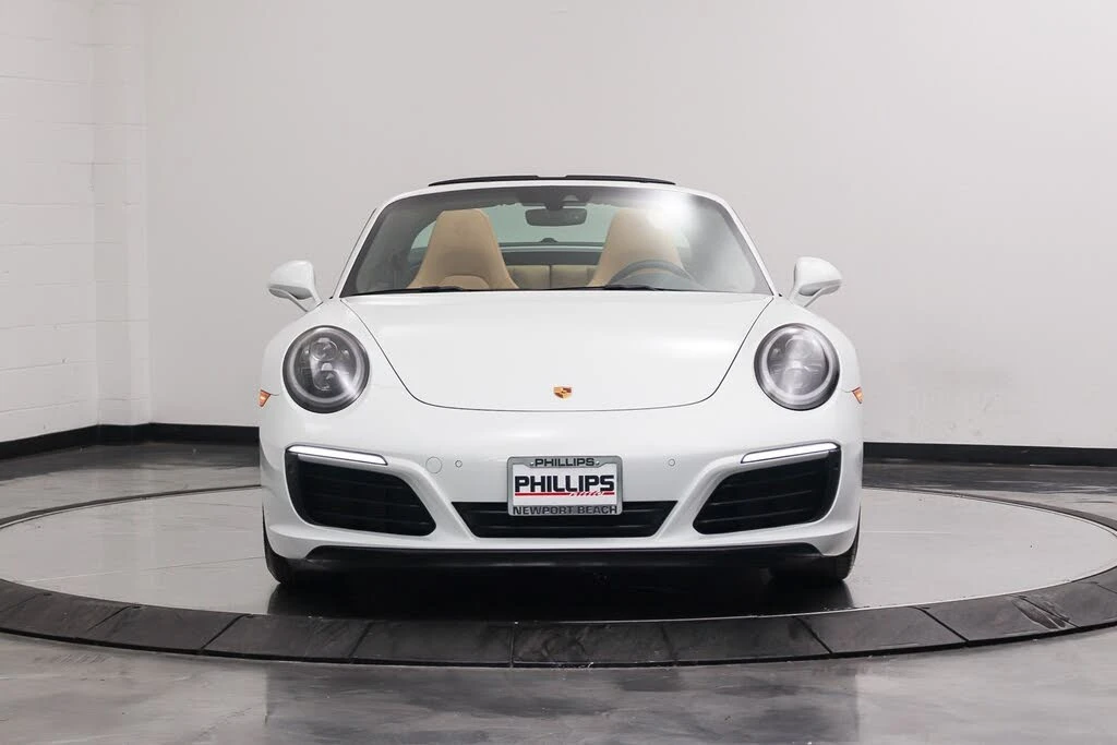 2019 Porsche 991 Targa 4 & 4S - Image 10 of 31