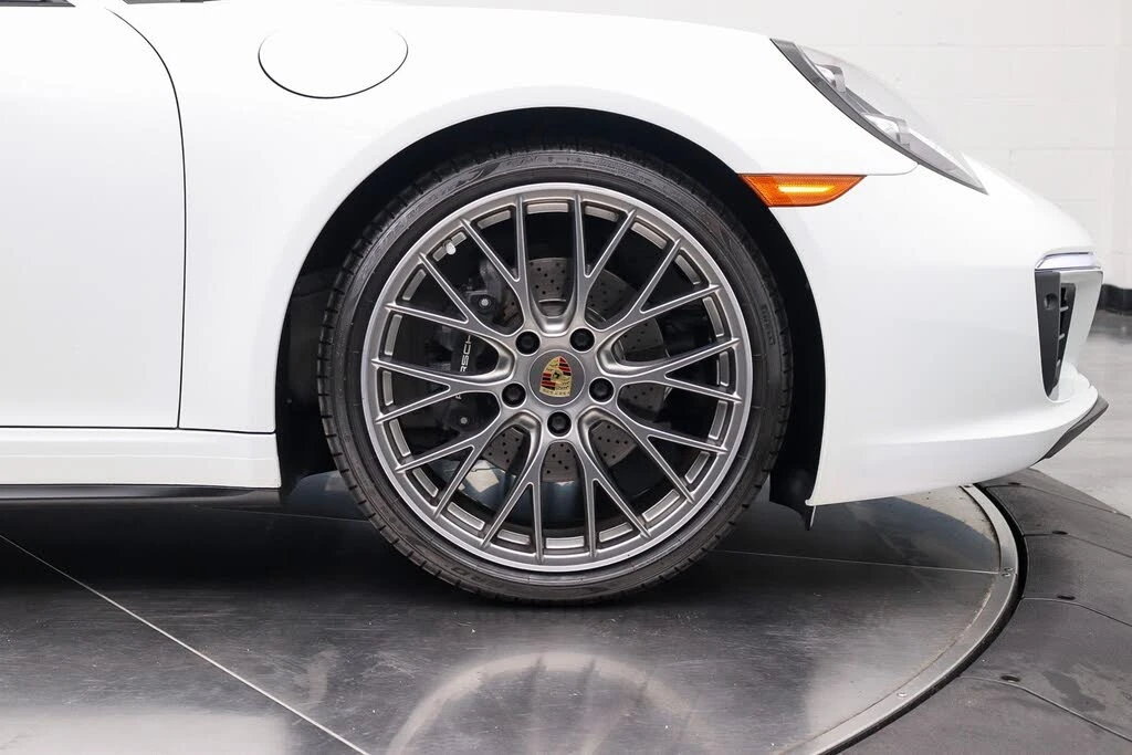 2019 Porsche 991 Targa 4 & 4S - Image 22 of 31