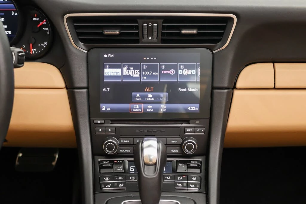 2019 Porsche 991 Targa 4 & 4S - Image 26 of 31