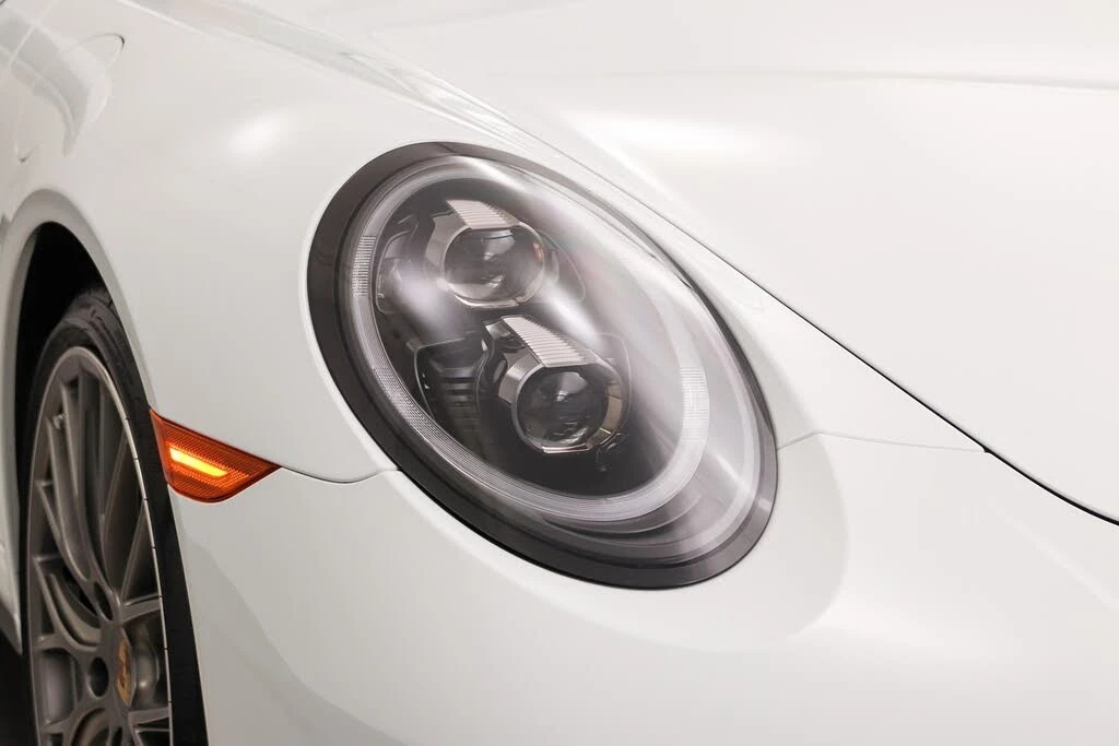 2019 Porsche 991 Targa 4 & 4S - Image 11 of 31