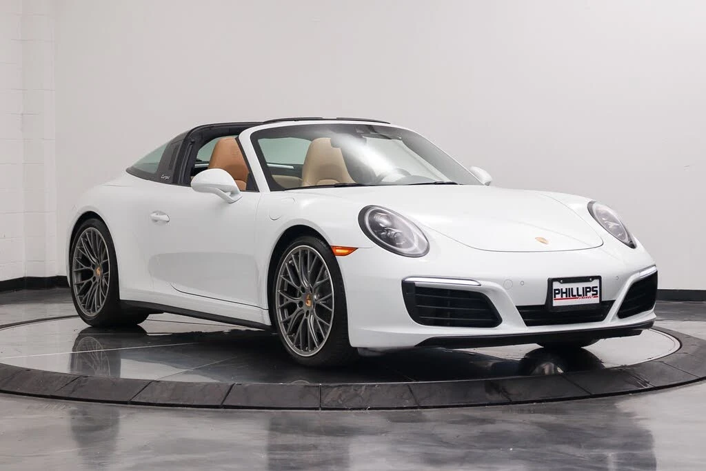 2019 Porsche 991 Targa 4 & 4S - Image 9 of 31