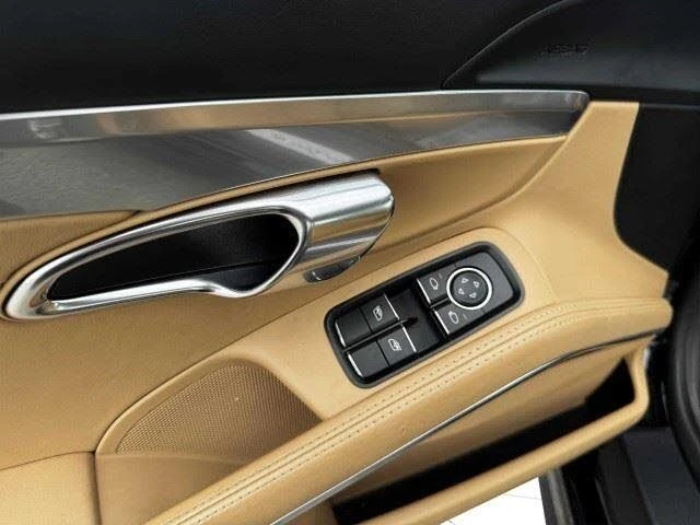 2019 Porsche 991 Targa 4 & 4S - Image 24 of 31