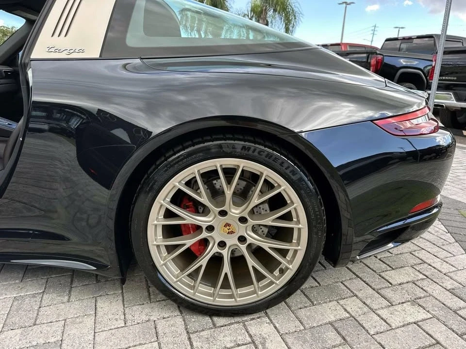 2019 Porsche 991 Targa 4 GTS - Image 7 of 11