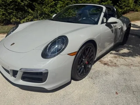 2019 Porsche 911 Targa 4 GTS