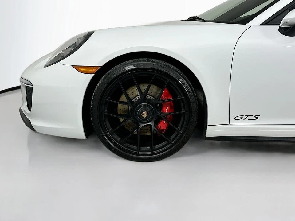 2019 Porsche 991 Targa 4 GTS - Image 16 of 17