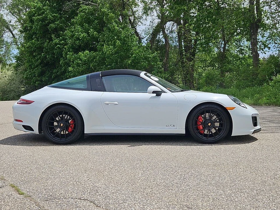 2019 Porsche 991 Targa 4 GTS - Image 8 of 31