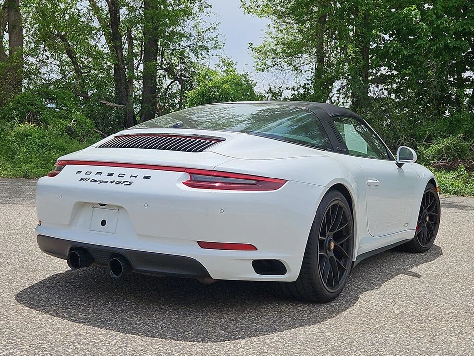 2019 Porsche 991 Targa 4 GTS - Image 7 of 31