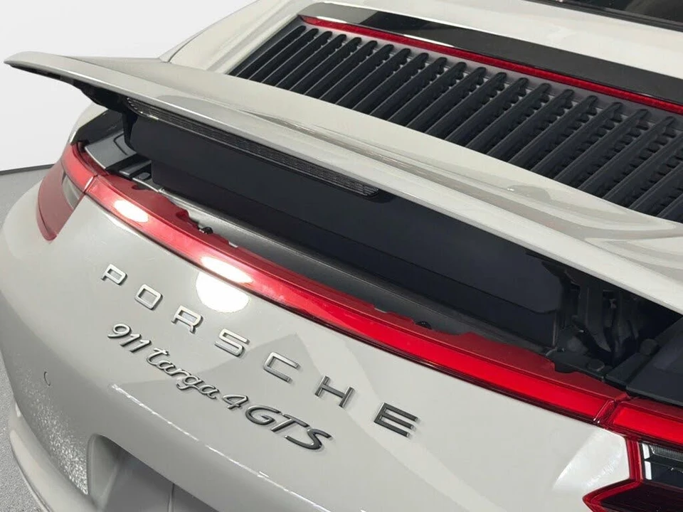 2019 Porsche 991 Targa 4 GTS - Image 17 of 31
