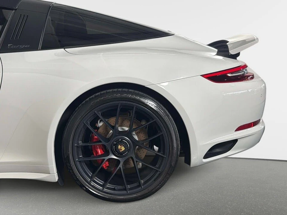 2019 Porsche 991 Targa 4 GTS - Image 15 of 31