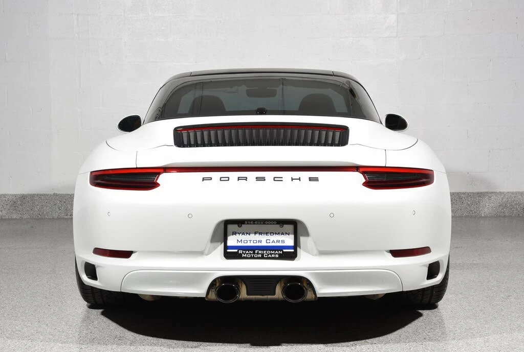 2019 Porsche 991 Targa 4 GTS - Image 11 of 30