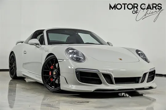 2019 Porsche 911 Targa 4 GTS Cabriolet AWD