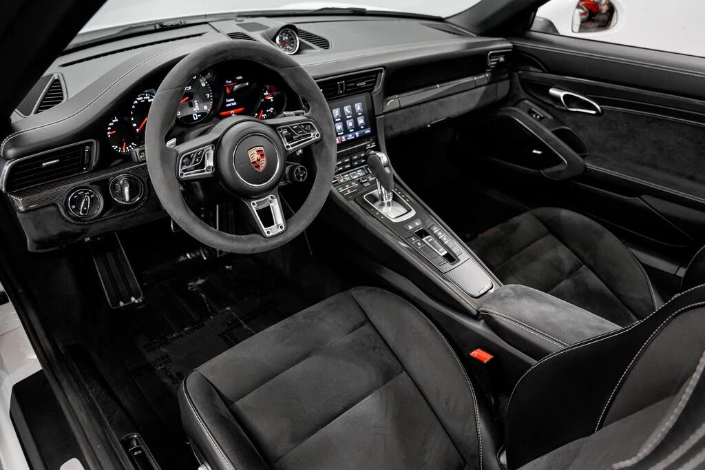 2019 Porsche 991 Targa 4 GTS - Image 10 of 31