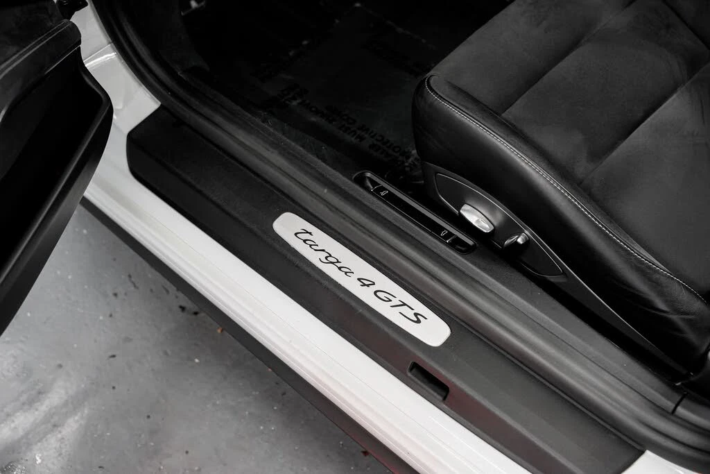 2019 Porsche 991 Targa 4 GTS - Image 25 of 31
