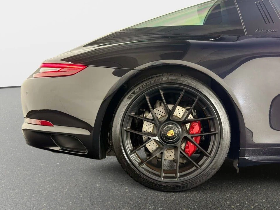 2019 Porsche 991 Targa 4 GTS - Image 16 of 31