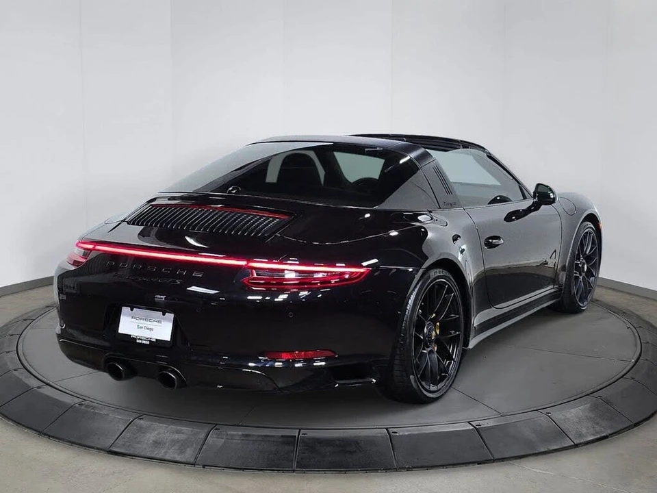 2019 Porsche 991 Targa 4 GTS - Image 7 of 31