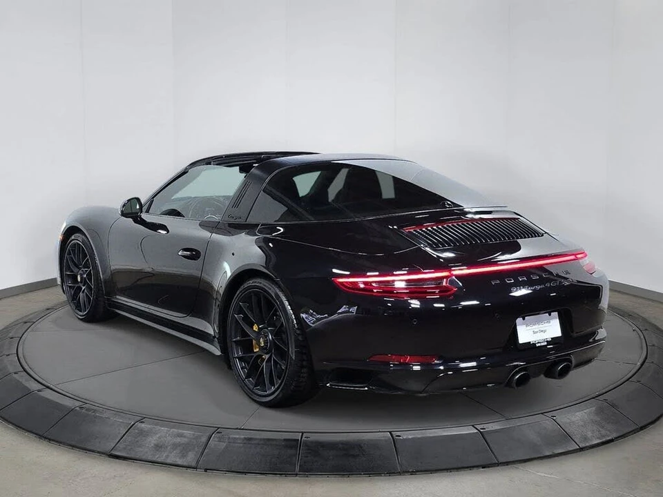2019 Porsche 991 Targa 4 GTS - Image 3 of 31