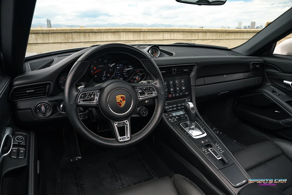 2019 Porsche 991 Targa 4 GTS - Image 11 of 31
