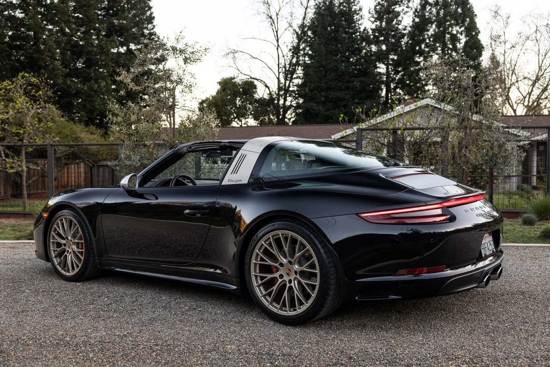 2019 Porsche 991 Targa 4 GTS - Image 8 of 31