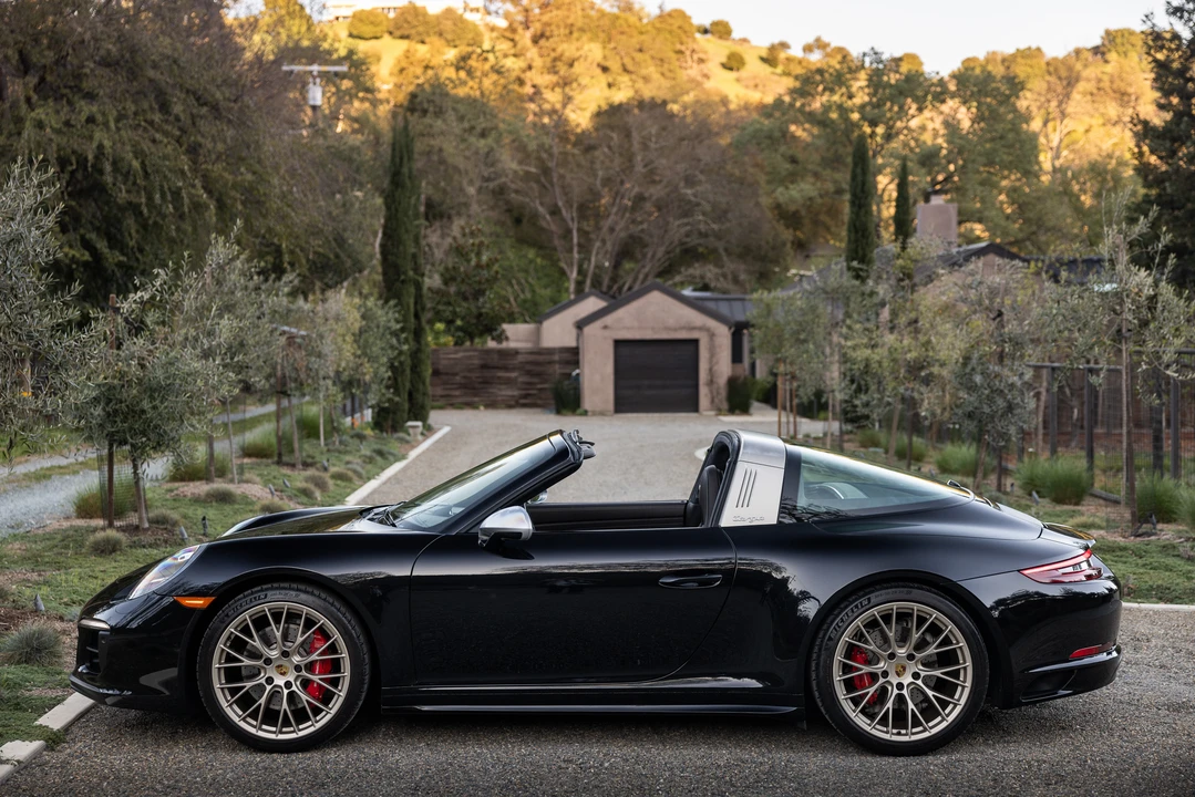 2019 Porsche 991 Targa 4 GTS - Image 18 of 31