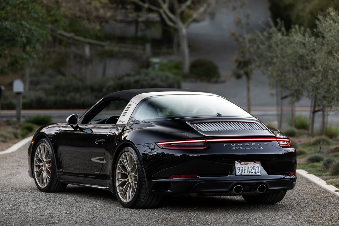 2019 Porsche 991 Targa 4 GTS - Image 16 of 31