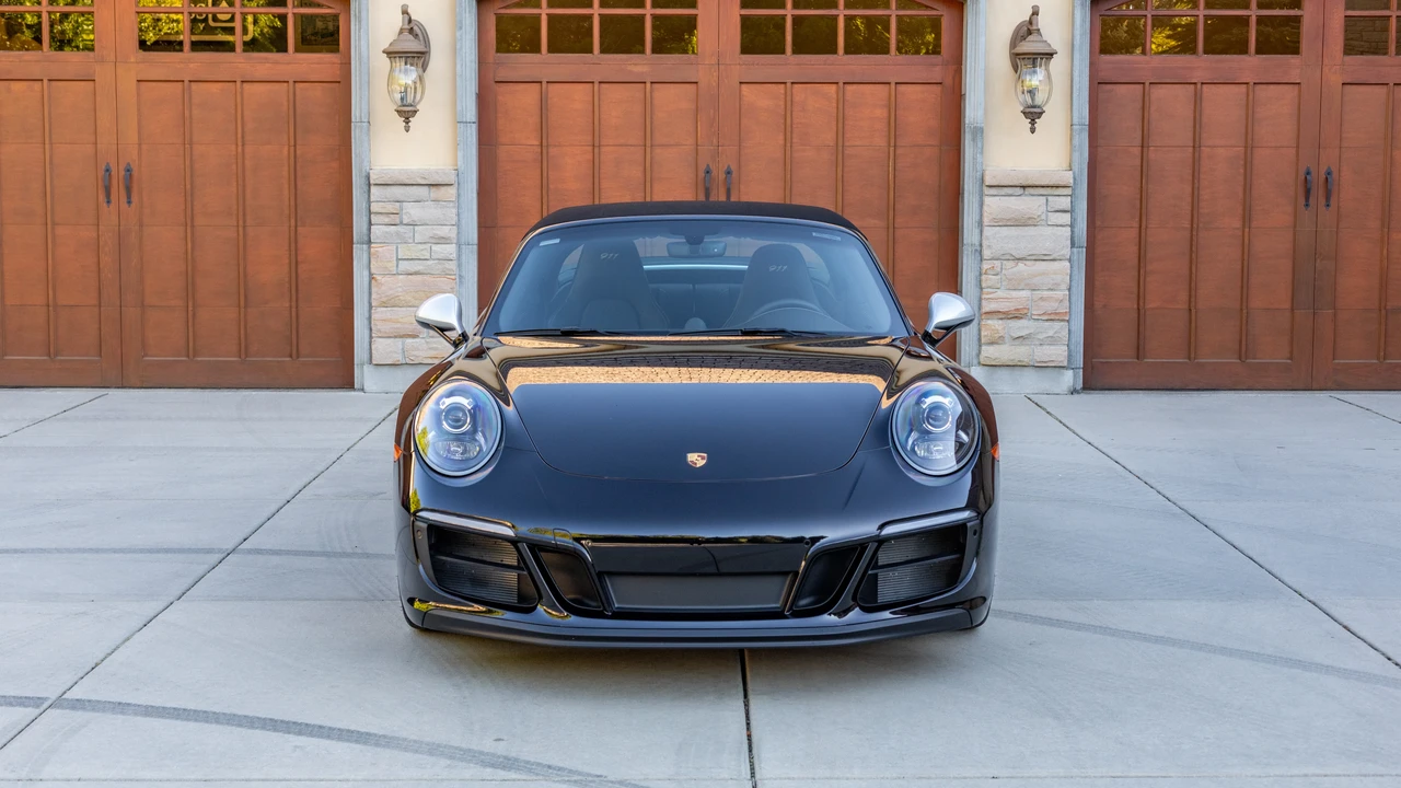 2019 Porsche 991 Targa 4 GTS - Image 2 of 31