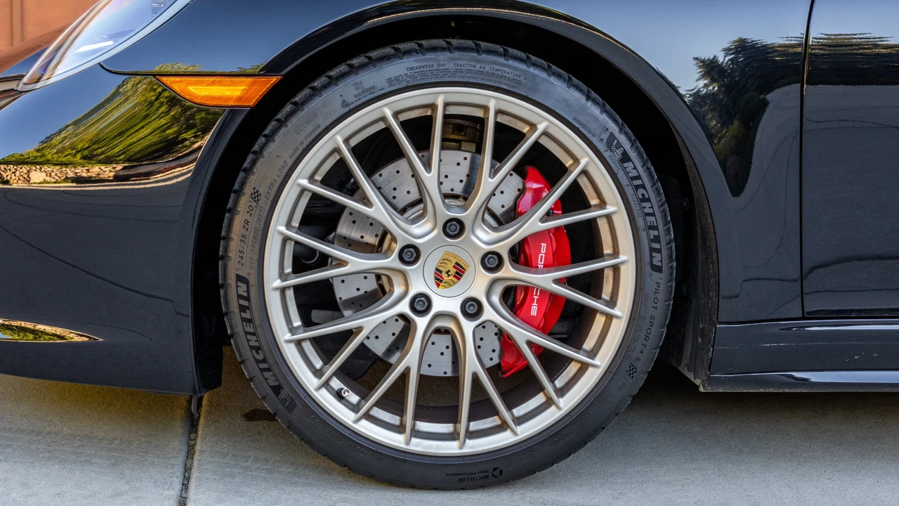 2019 Porsche 991 Targa 4 GTS - Image 19 of 31