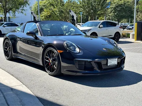 2019 Porsche 911 Targa 4 GTS