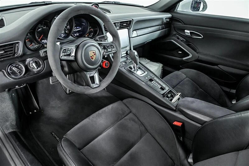 2019 Porsche 991 Targa 4 GTS - Image 15 of 29