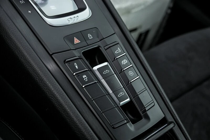 2019 Porsche 991 Targa 4 GTS - Image 26 of 29