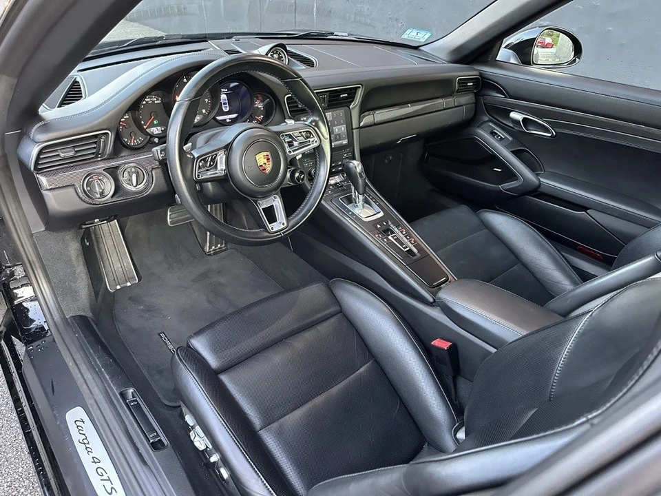 2019 Porsche 991 Targa 4 GTS - Image 18 of 21