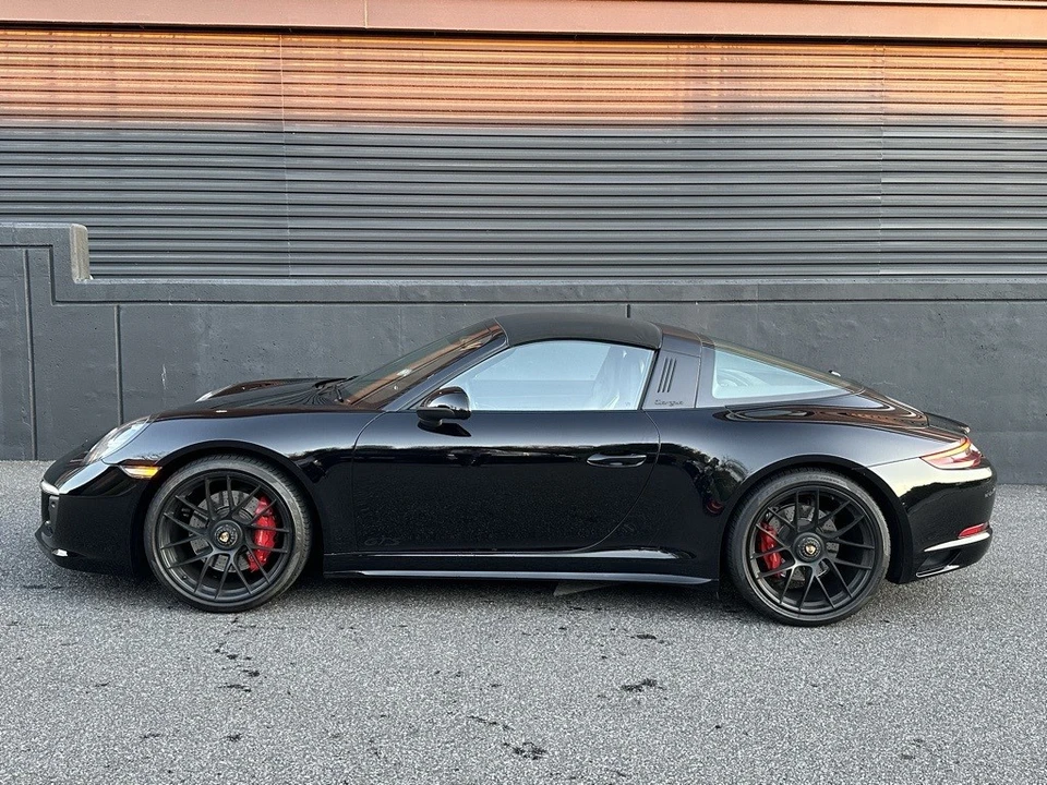 2019 Porsche 991 Targa 4 GTS - Image 2 of 21