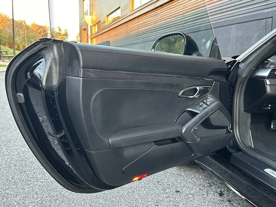 2019 Porsche 991 Targa 4 GTS - Image 17 of 21