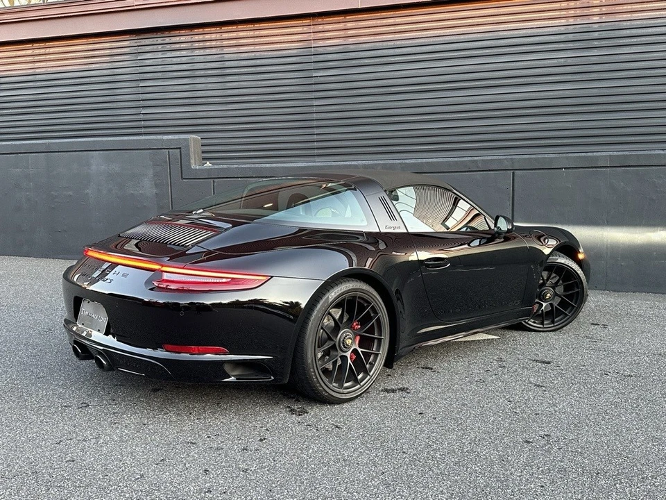 2019 Porsche 991 Targa 4 GTS - Image 10 of 21