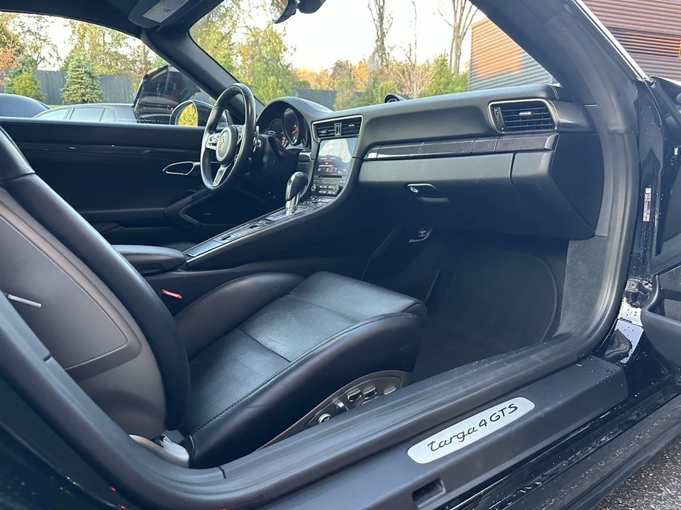2019 Porsche 991 Targa 4 GTS - Image 20 of 21