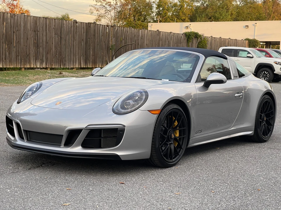 2019 Porsche 991 Targa 4 GTS - Image 11 of 31