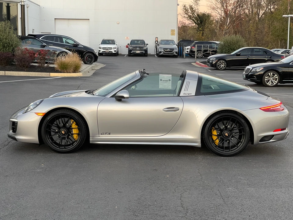 2019 Porsche 991 Targa 4 GTS - Image 17 of 31