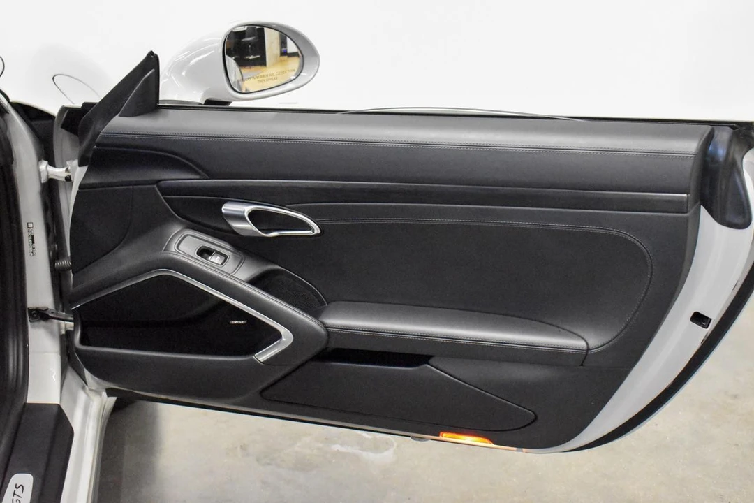 2019 Porsche 991 Targa 4 GTS - Image 14 of 21