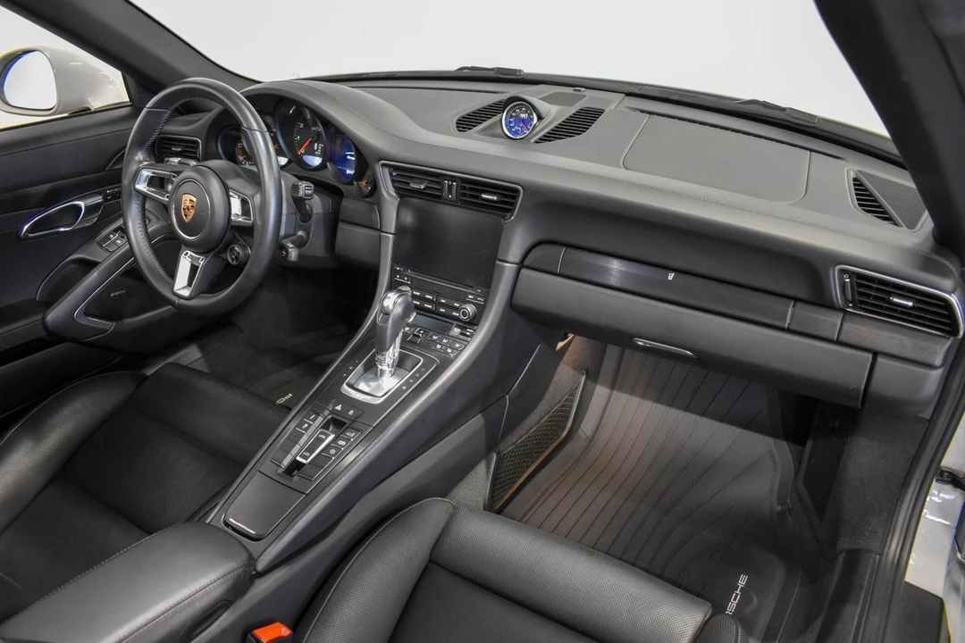 2019 Porsche 991 Targa 4 GTS - Image 9 of 21