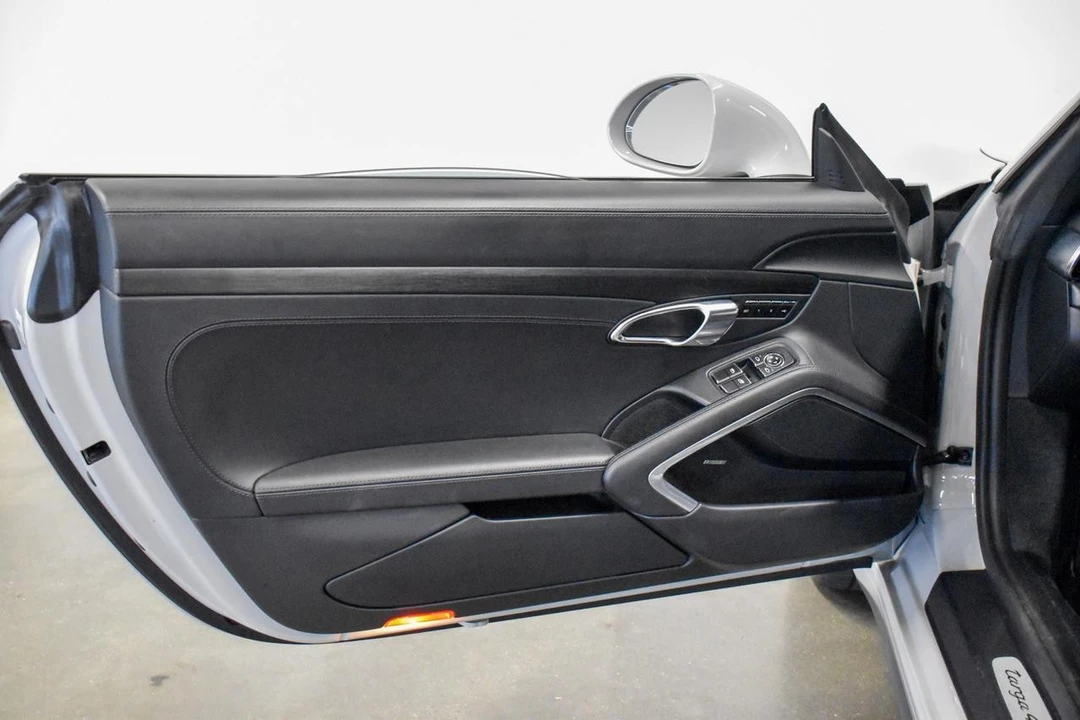 2019 Porsche 991 Targa 4 GTS - Image 13 of 21
