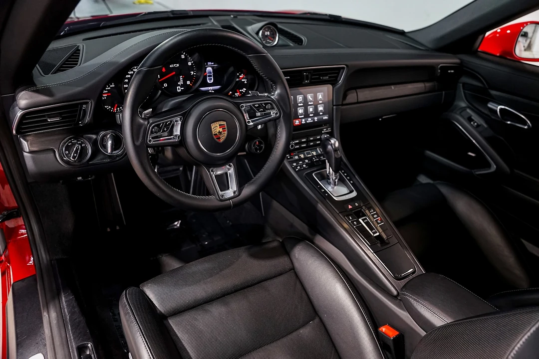 2019 Porsche 991 Targa 4 GTS - Image 9 of 12