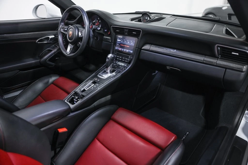 2019 Porsche 991 Targa 4 GTS - Image 20 of 21