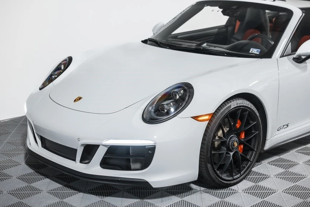 2019 Porsche 991 Targa 4 GTS - Image 17 of 21