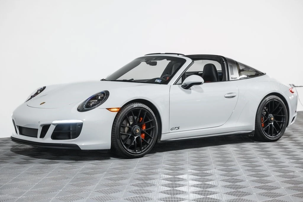 2019 Porsche 991 Targa 4 GTS - Image 16 of 21