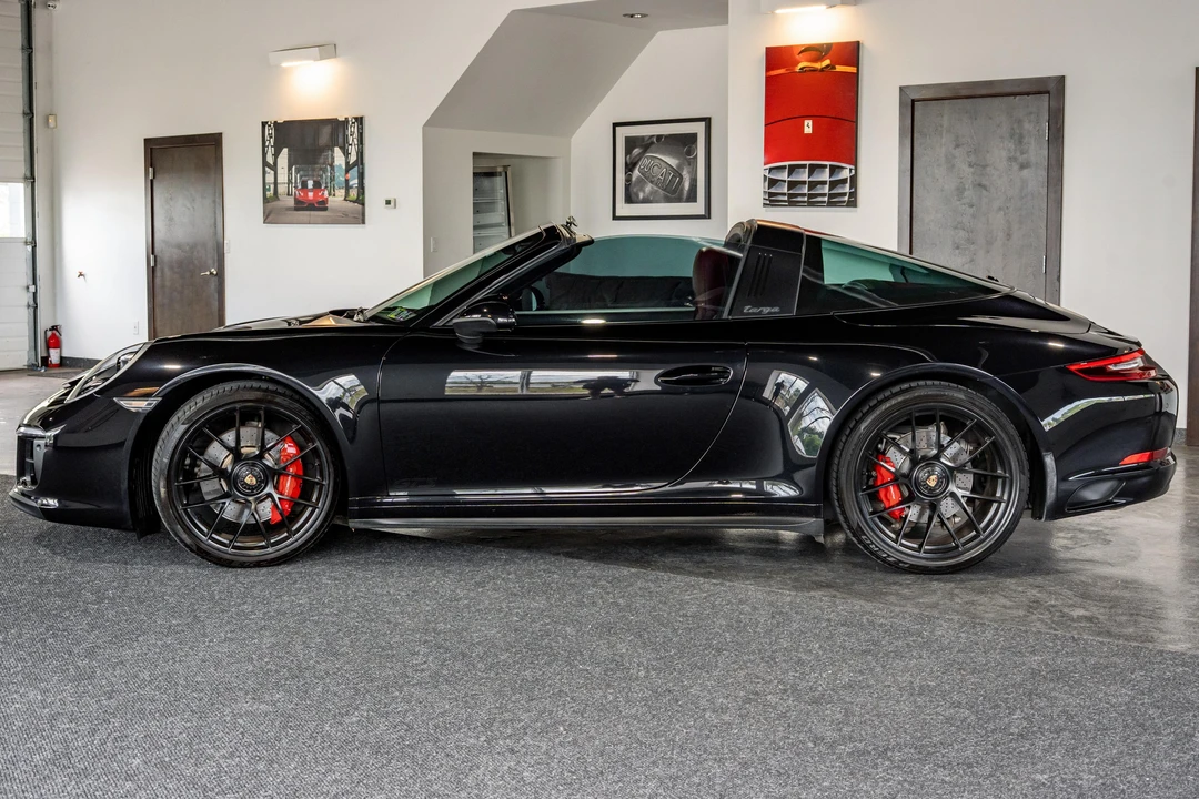2019 Porsche 991 Targa 4 GTS - Image 3 of 31