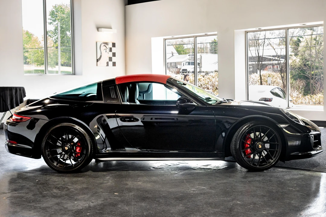 2019 Porsche 991 Targa 4 GTS - Image 17 of 31