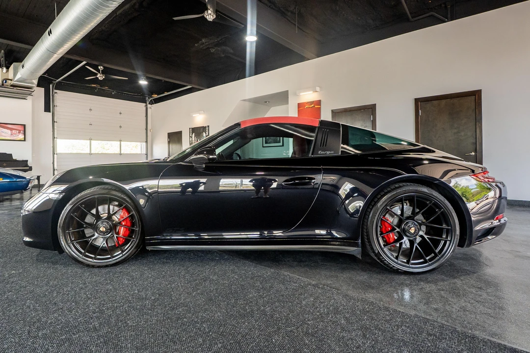 2019 Porsche 991 Targa 4 GTS - Image 12 of 31