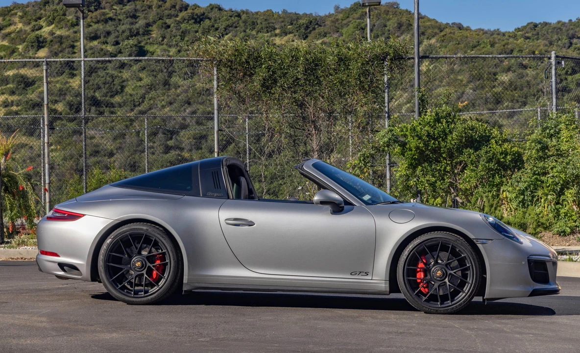2019 Porsche 991 Targa 4 GTS - Image 23 of 31