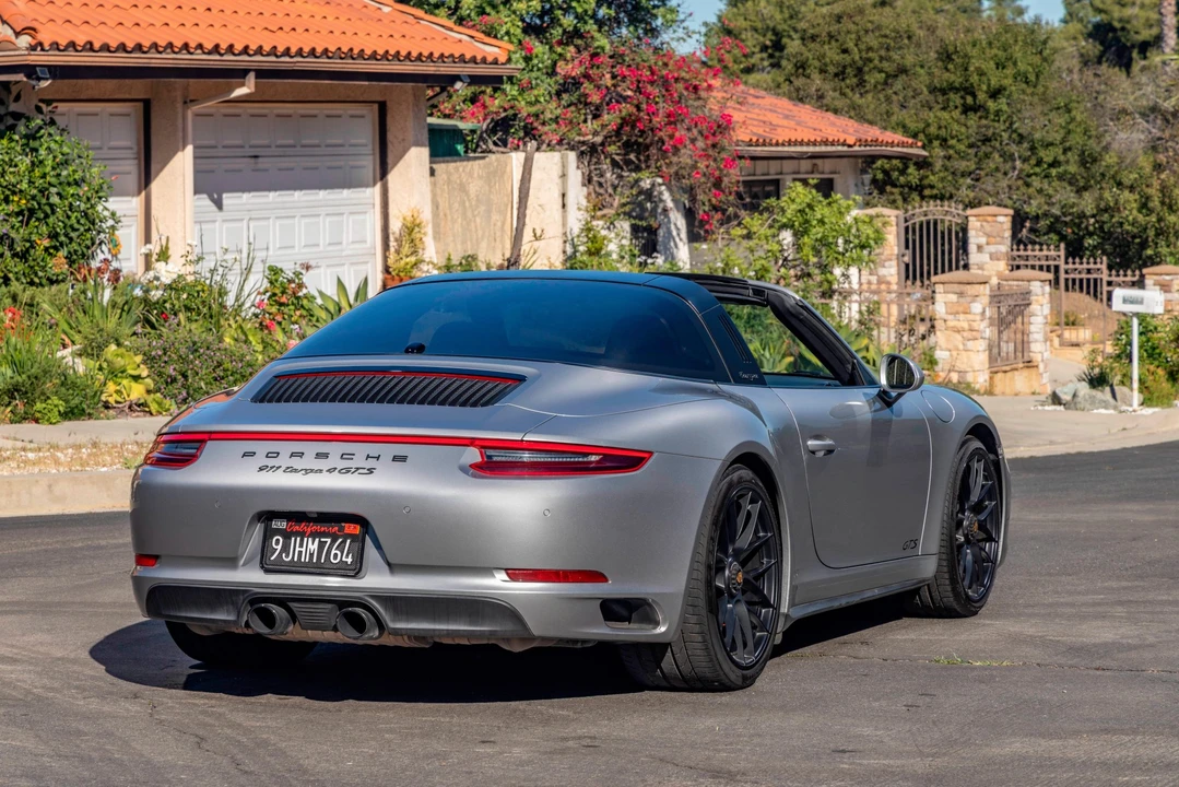 2019 Porsche 991 Targa 4 GTS - Image 28 of 31