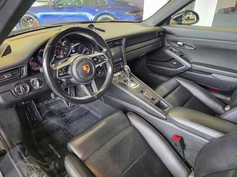 2019 Porsche 991 Targa 4 & 4S - Image 9 of 13